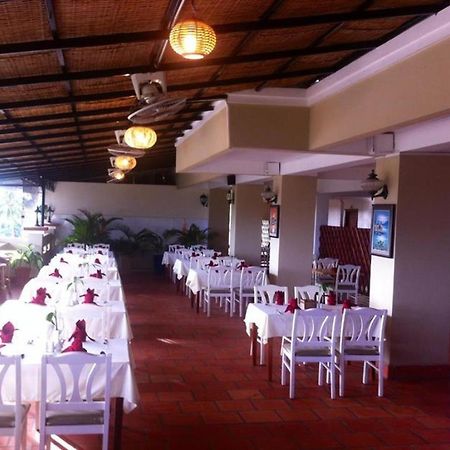 White Beach Hotel Sihanoukville Eksteriør billede