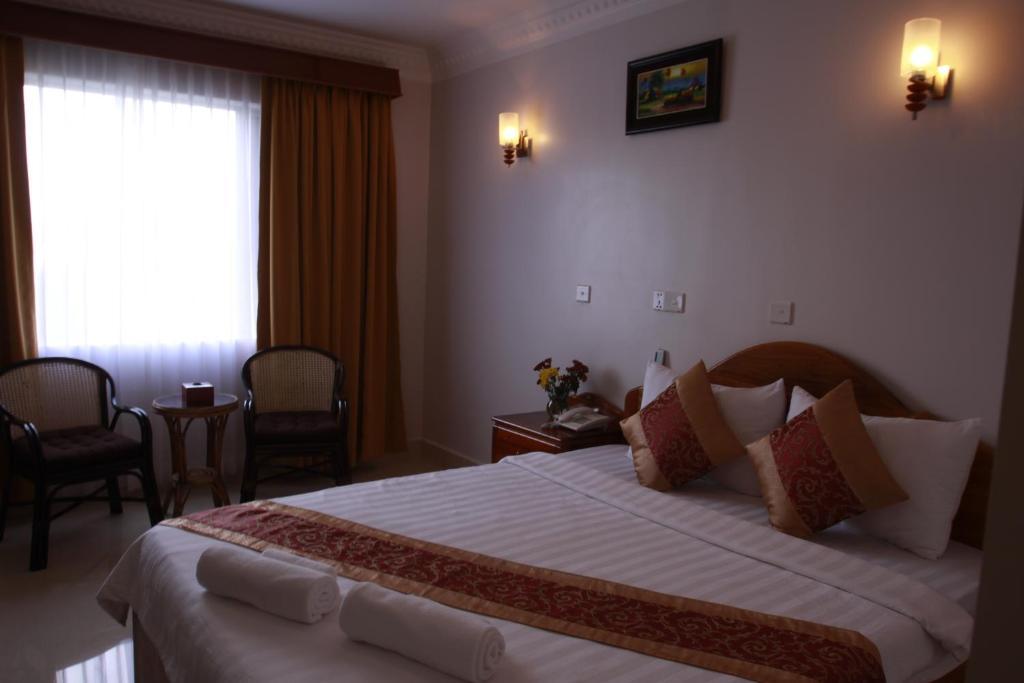 White Beach Hotel Sihanoukville Eksteriør billede