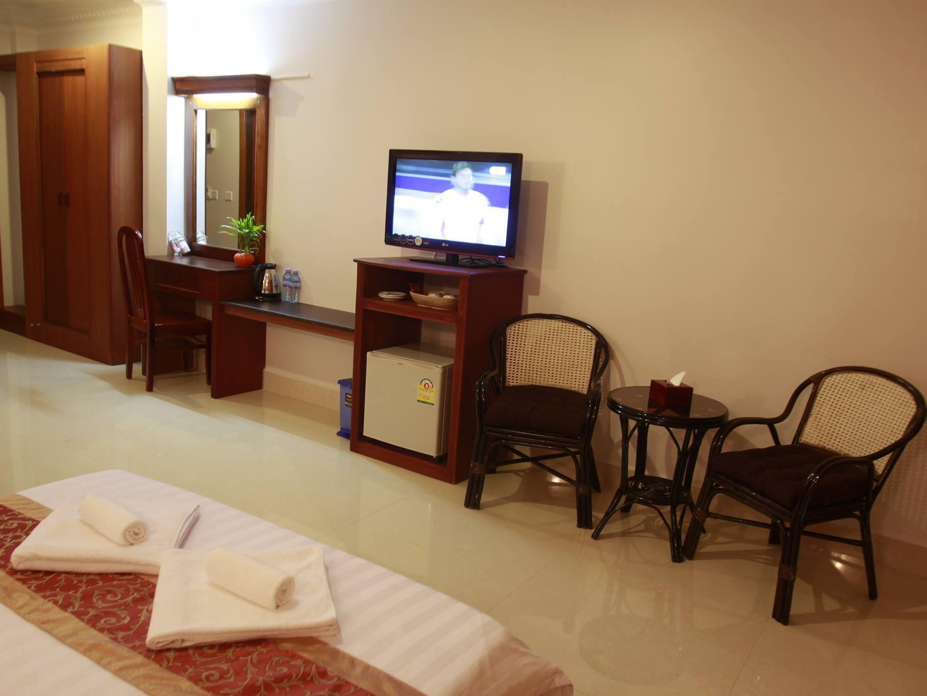 White Beach Hotel Sihanoukville Eksteriør billede