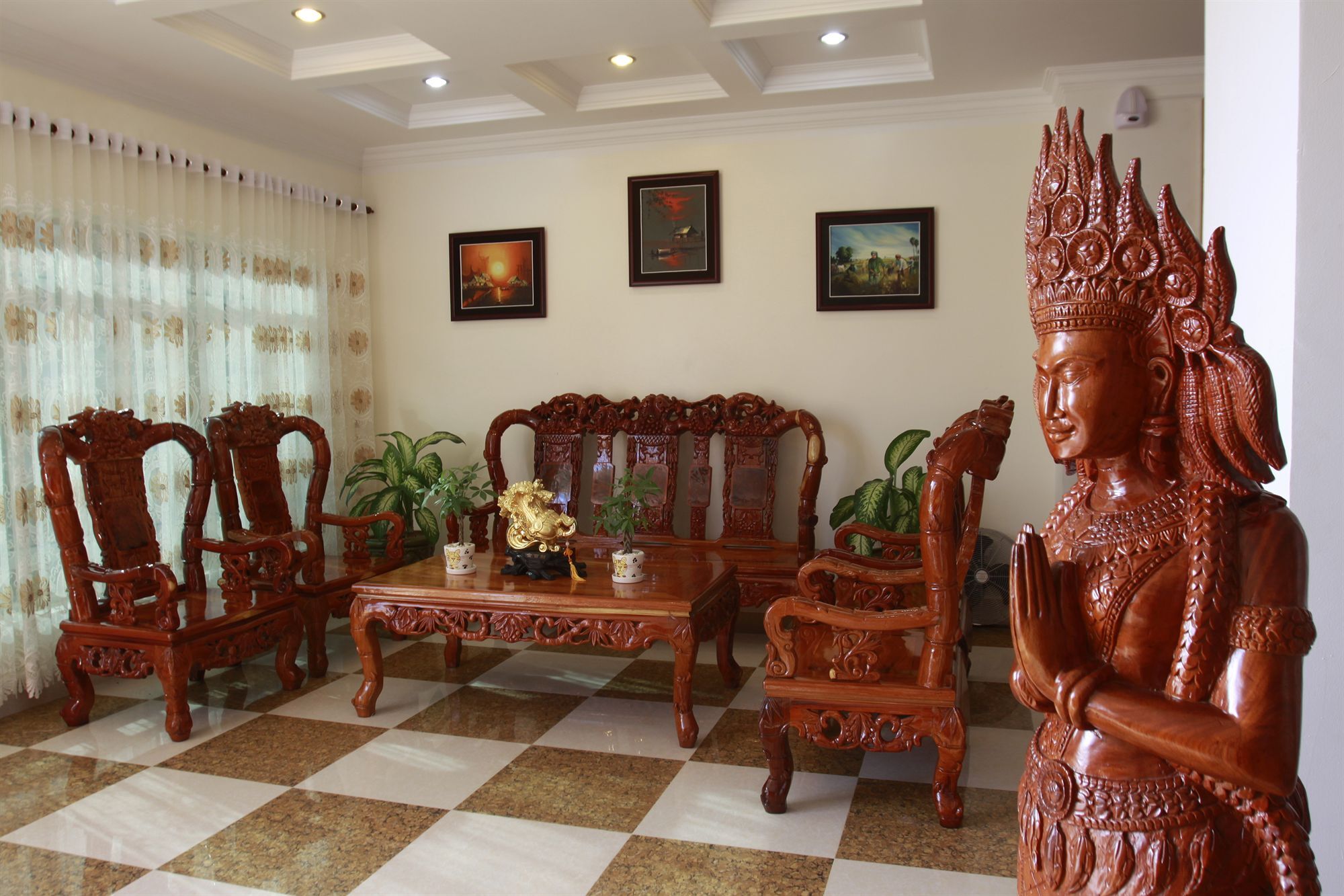 White Beach Hotel Sihanoukville Eksteriør billede